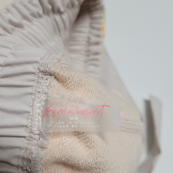 FP Movement Feeling Wavy shorts  Size medium. - Picture 10 of 11